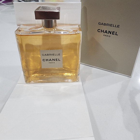 CHANEL Gabrielle Eau de Parfum - Gold and Silver - Picture 4 of 8
